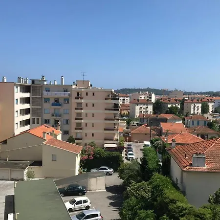 Appartement Renting Center One Bedroom Close To All Amenities *